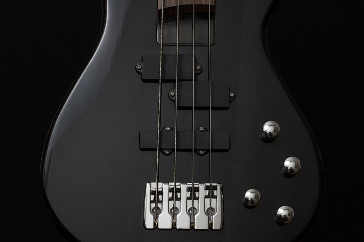 guitar_bass_guitar_strings_106722_5472x3648