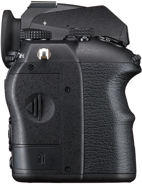 Цифровой зеркальный фотоаппарат Pentax K-3 Mark III Monochrome Body (ЧБ сенсор)