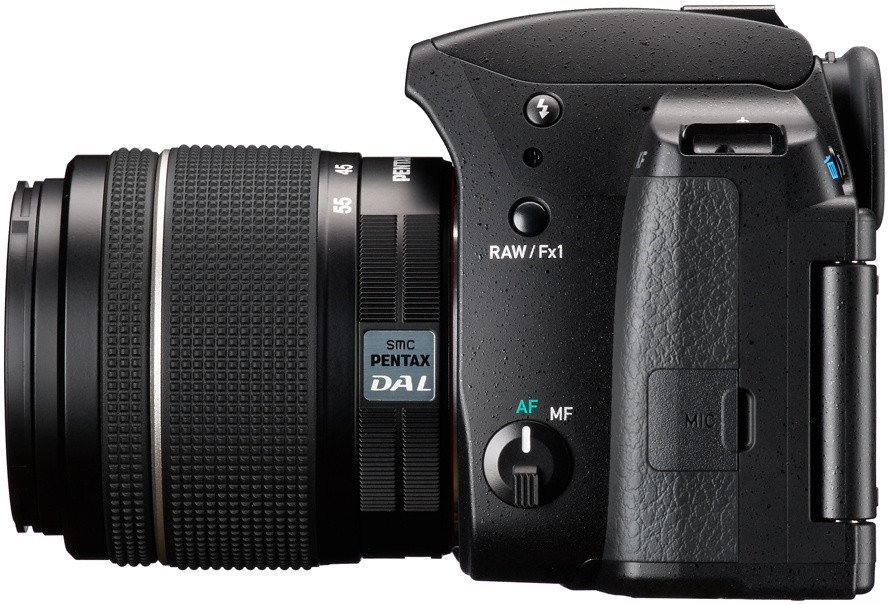 Цифровой зеркальный фотоаппарат Pentax KF Kit DA 18-55 WR black